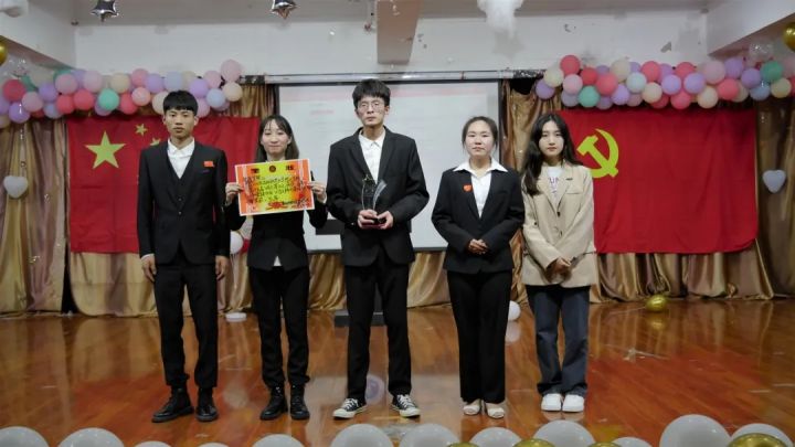 1624026718137985.jpg 640.webp (10).jpg