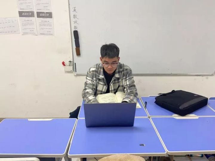 1637286145382982.jpg 640.webp (21).jpg